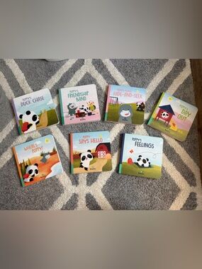 KiwiCo Board 7 Book Set - Poppy Panda Early Learning Books